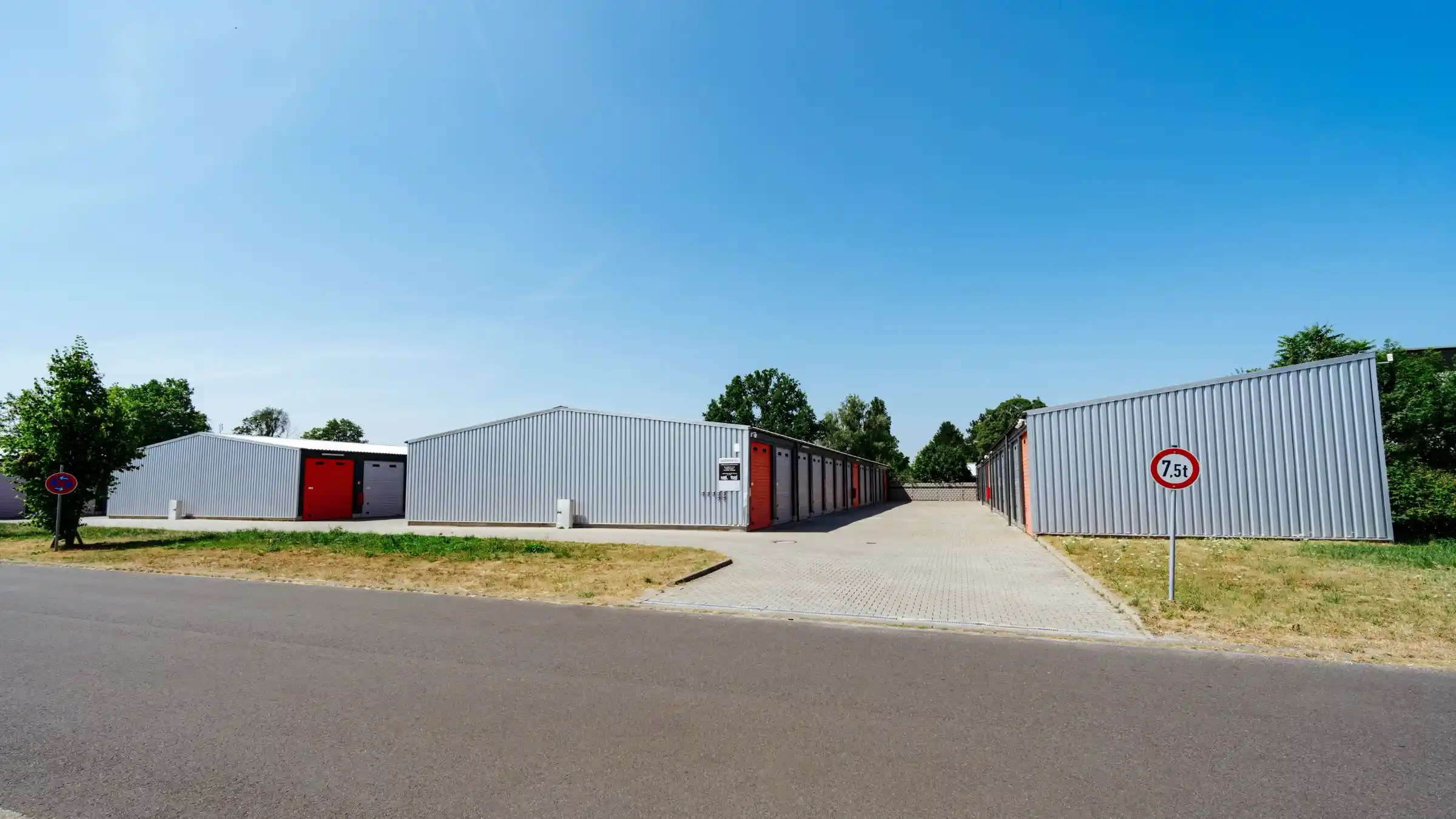 Storage24 parc de stockage Krefeld 4-6