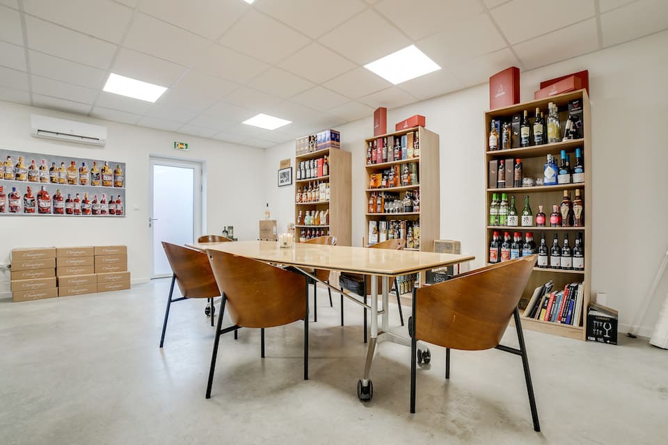 Lagerraum-mit-büro-mieten-1