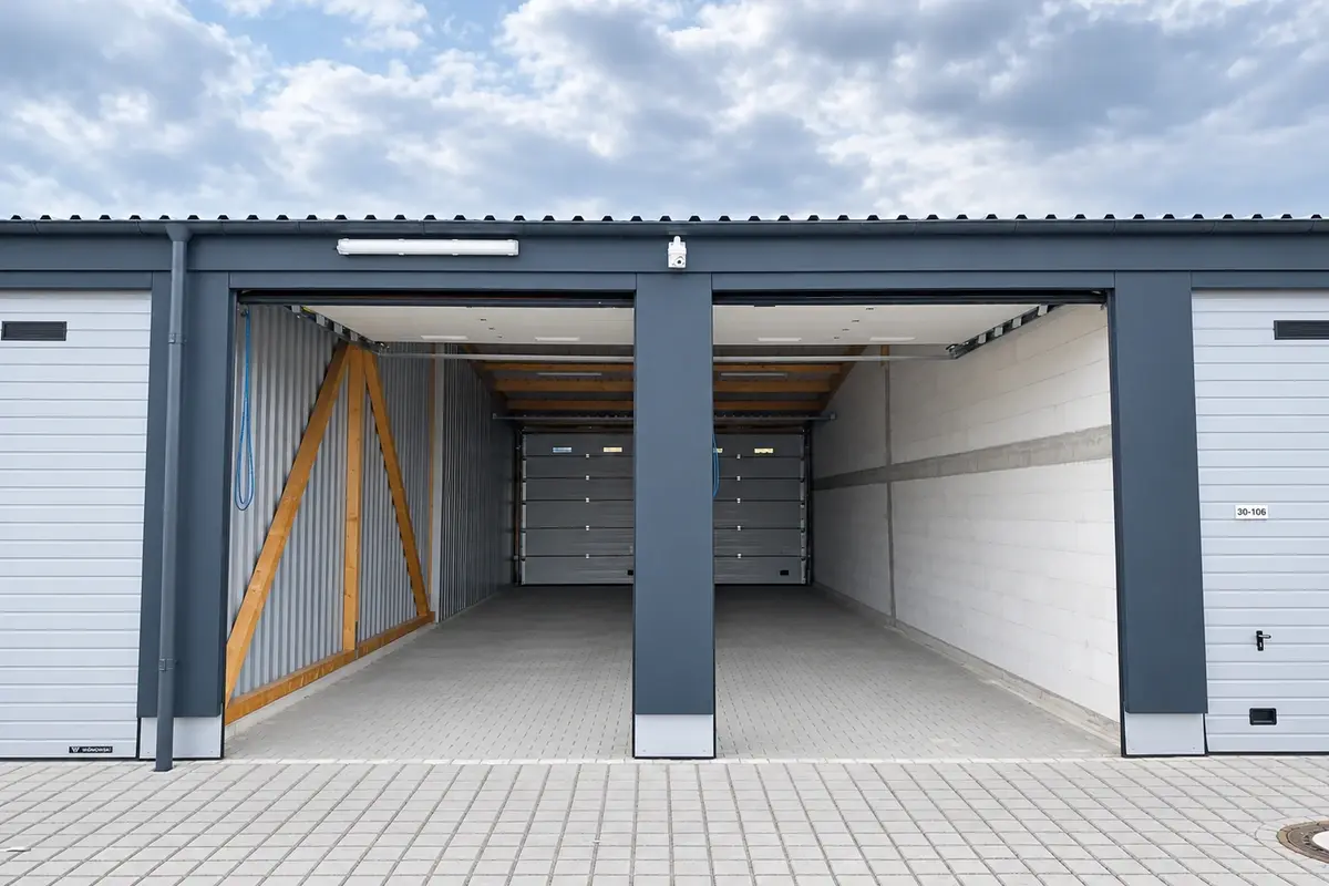 112 m²
